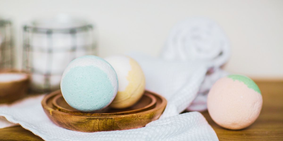 Natural Bath Bombs: Homemade for a Relaxing Soak